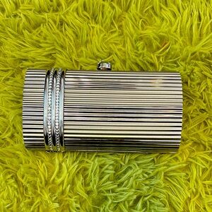 La Regale silver clutch purse
